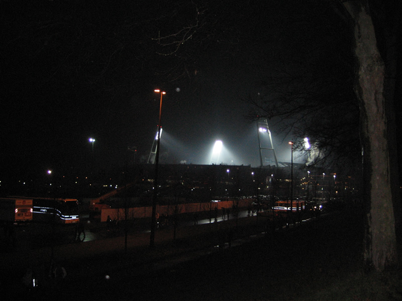 Weserstadion bei Nacht :o)