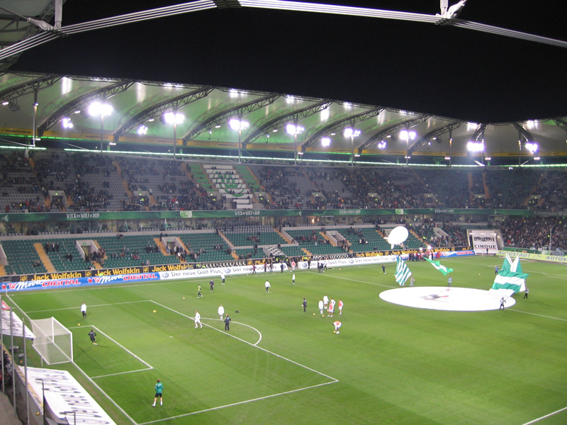 G&auml;hnende Leere auf der Hauptrib&uuml;ne