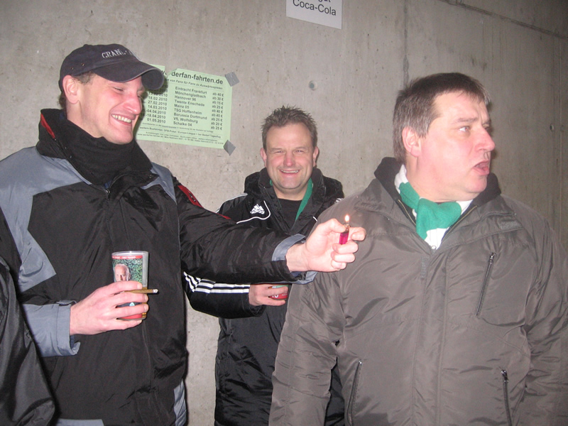 Thorsten will Uwe anzünden