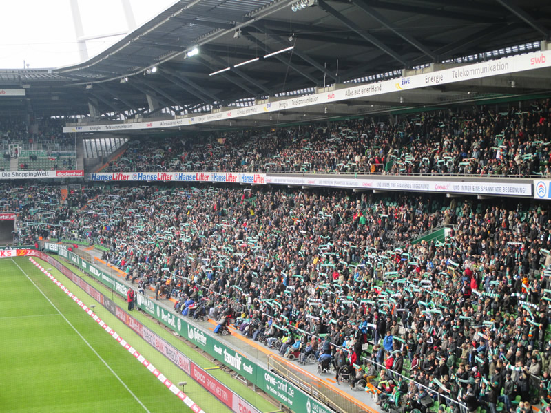 Lebenslang frün-weiß